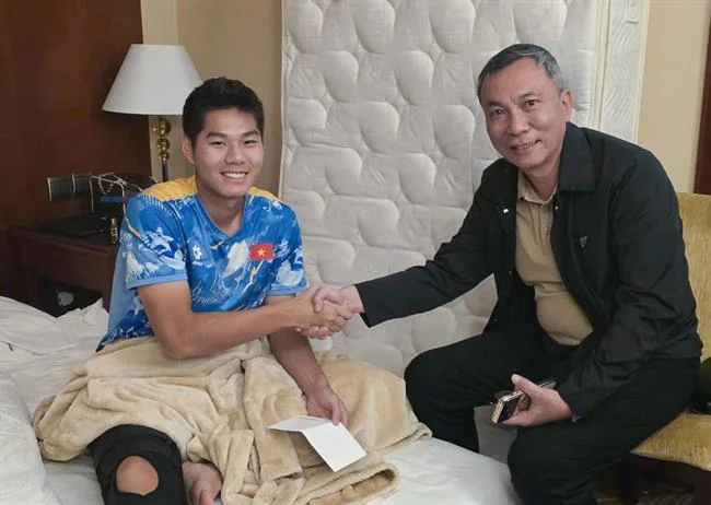 Kết nối qua mạng xã hội